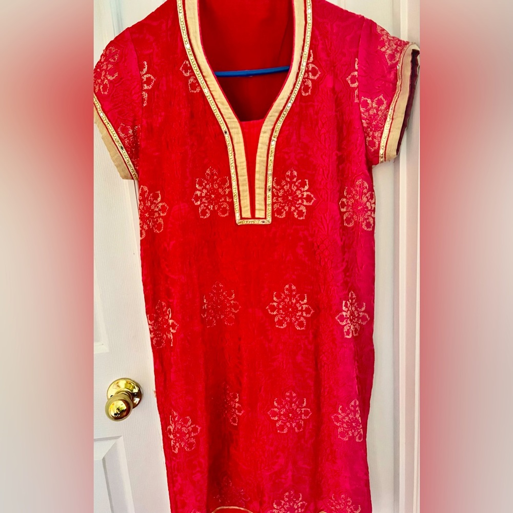 Women’s Salwar suit
